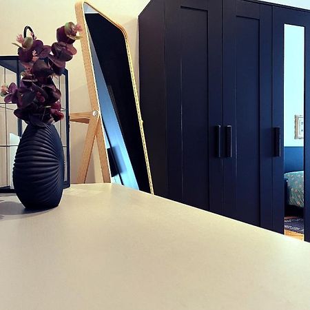 The Lighthouse - Central Apartment Аоста Экстерьер фото