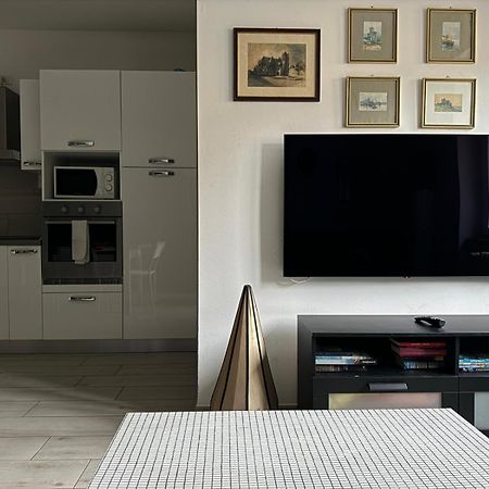 The Lighthouse - Central Apartment Аоста Экстерьер фото